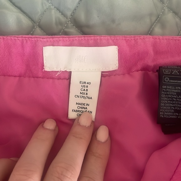 HM pink skirt size 8 with slit on left leg - Picture 2 of 2